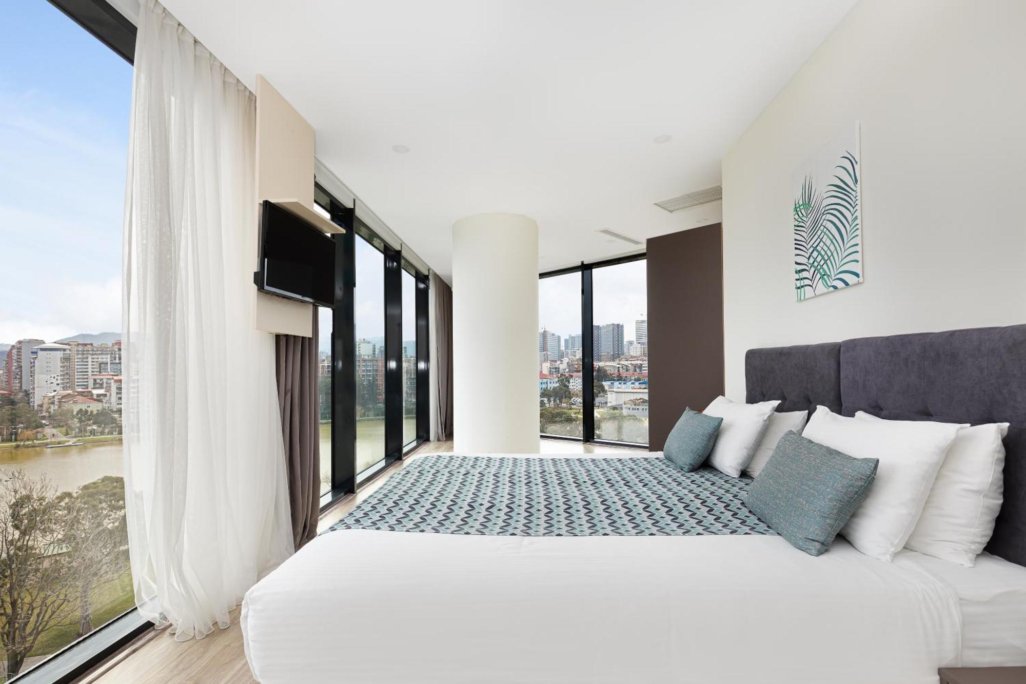Отель Bellevue Residential Батуми Экстерьер фото