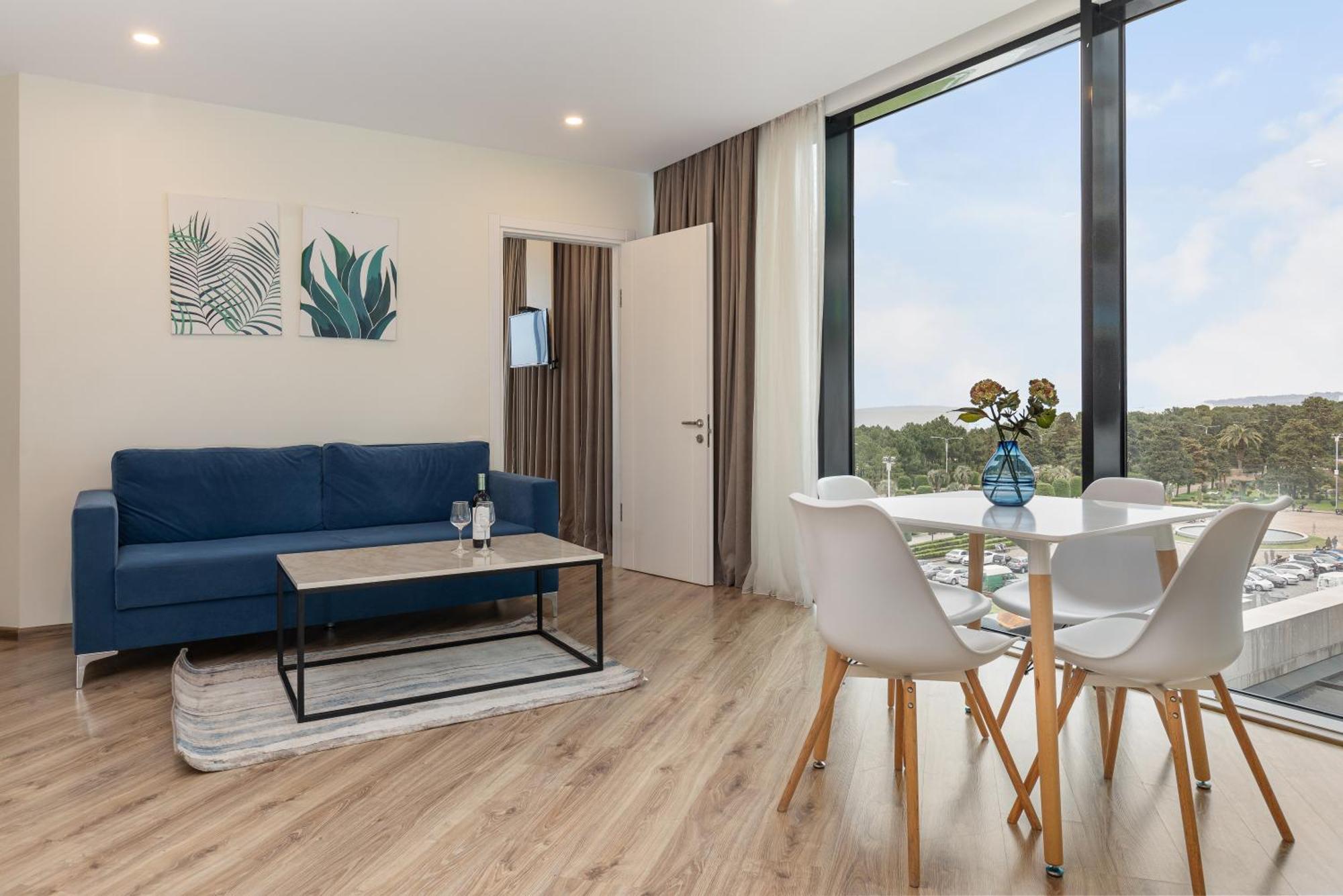 Отель Bellevue Residential Батуми Экстерьер фото