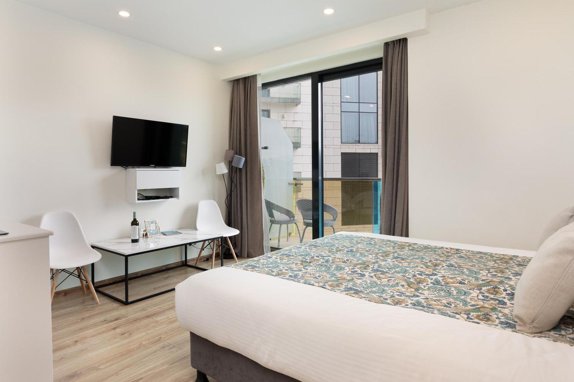 Отель Bellevue Residential Батуми Экстерьер фото