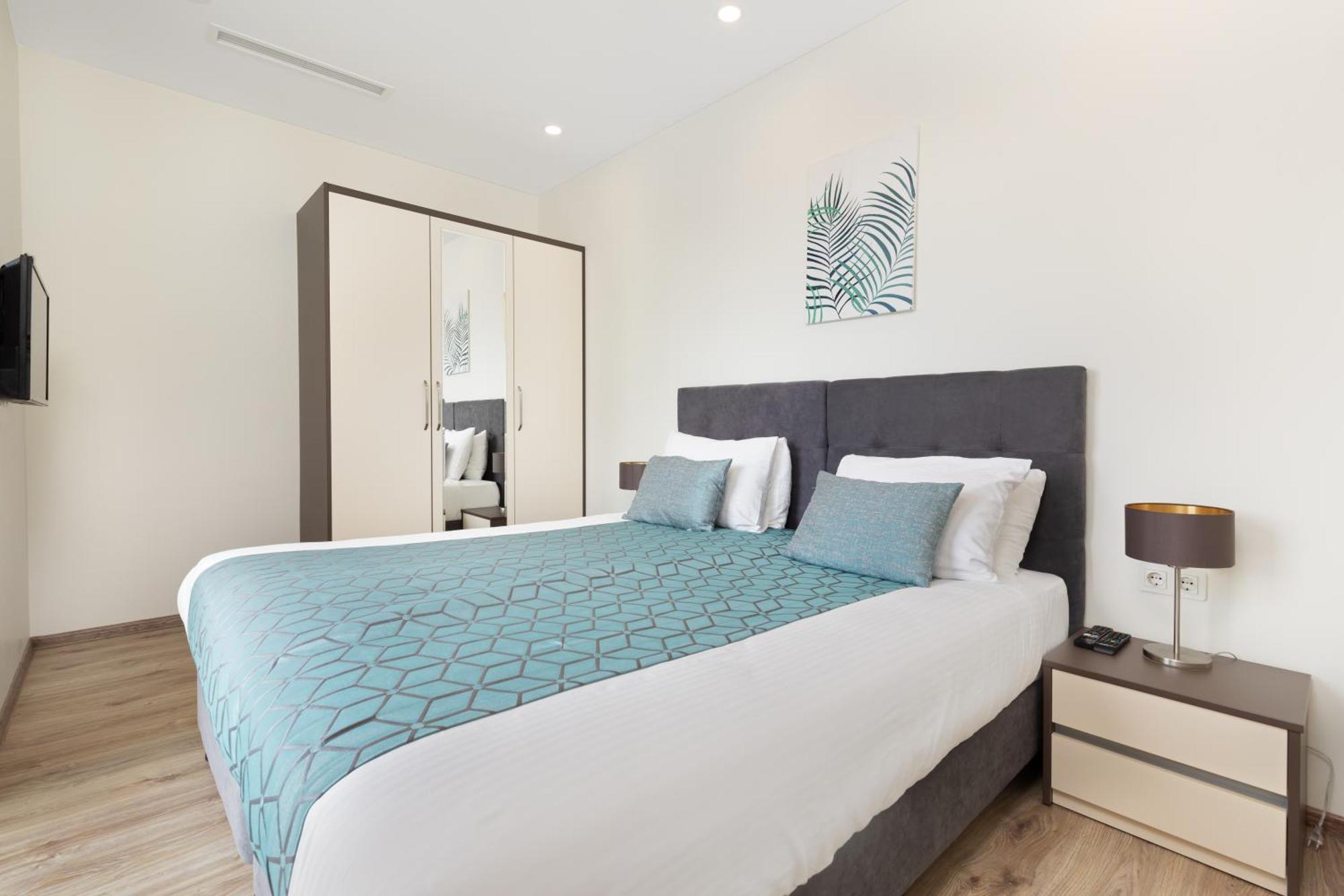 Отель Bellevue Residential Батуми Экстерьер фото